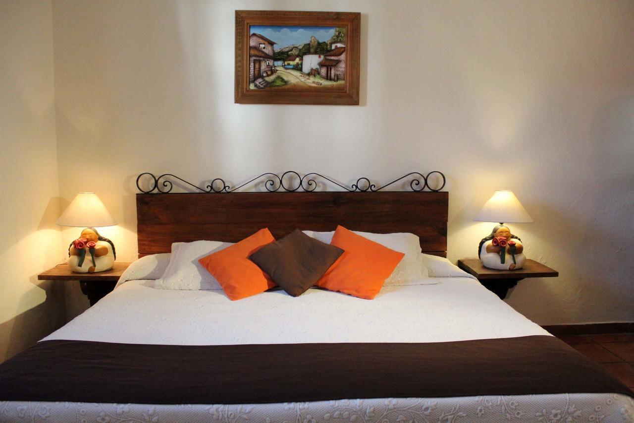 Hotel Posada Real Тапальпа Экстерьер фото
